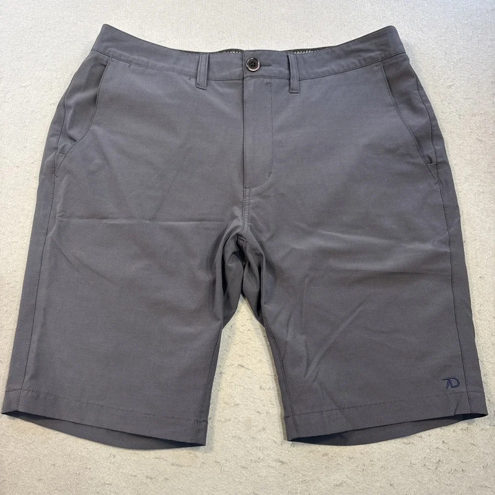 7 Diamonds Momentum Performance Shorts Mens 33 Gray BlueStretch Golf Casual